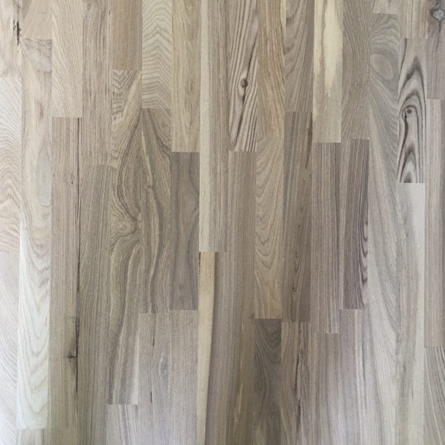 Щит мебельный 2200х600х20 АВ Сращенный / Ясень